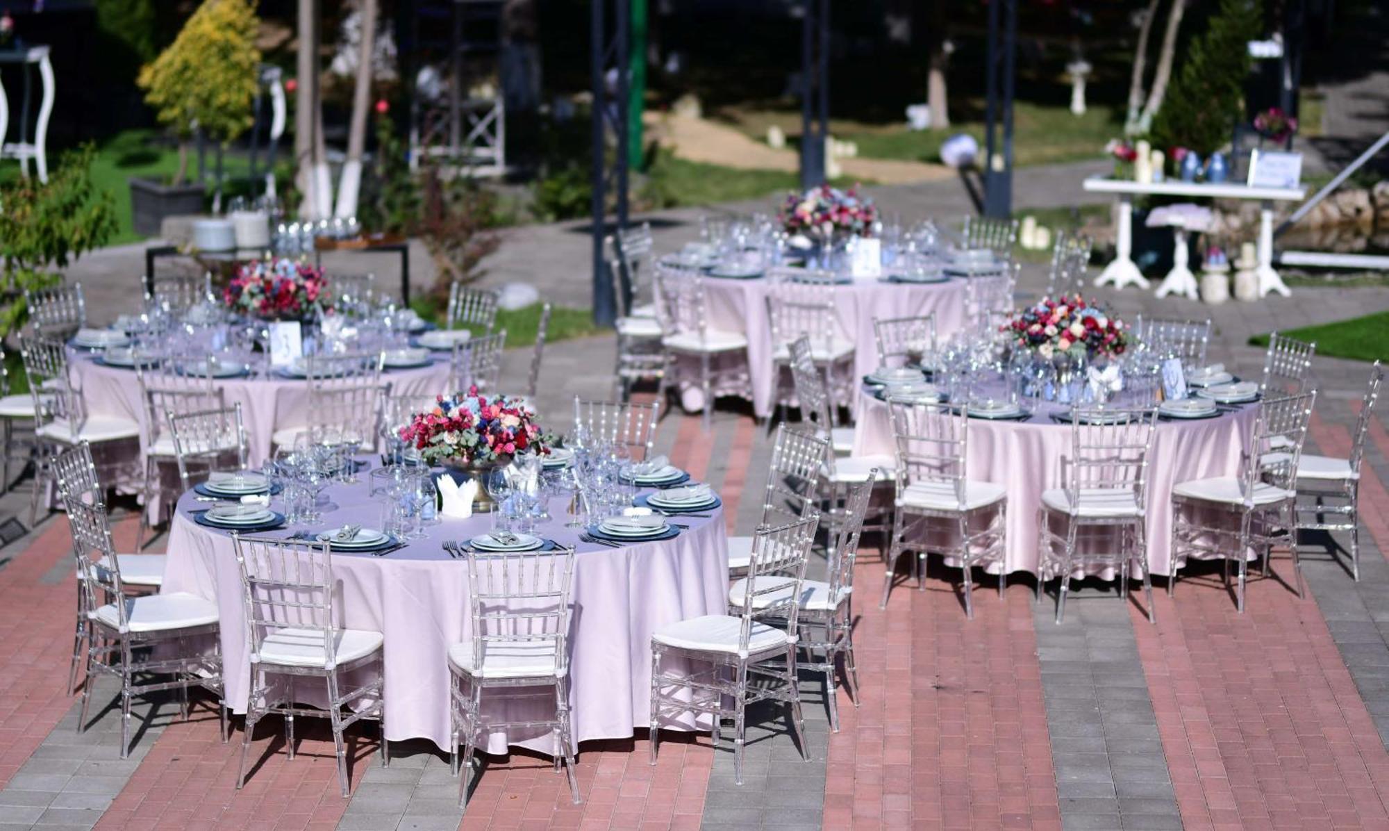 Radisson Blu Hotel Ereván Exterior foto A wedding reception